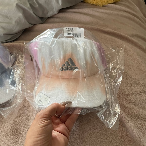 Adidas hats tye dye brand new never worn - Picture 6 of 8